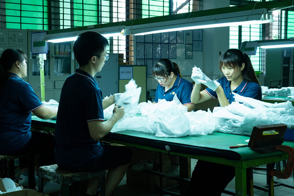 金屬零件加工時(shí)常見的加工缺陷有哪些，如何避免和解決？
